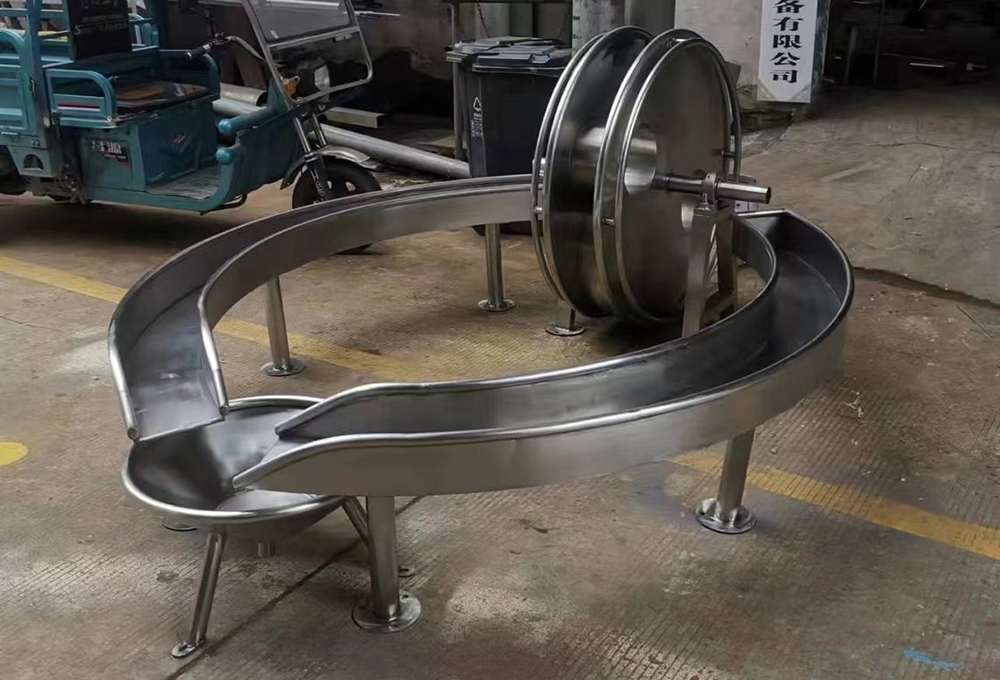圆盘戏水取水器
